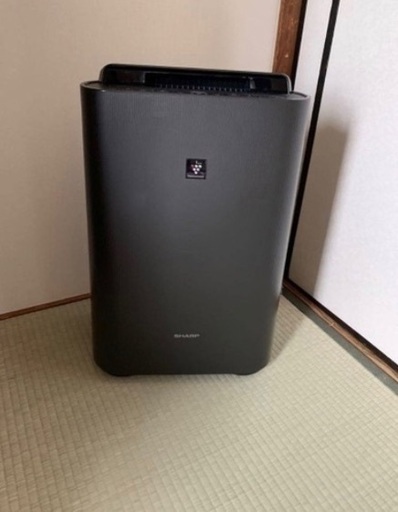 値下げしました　ほぼ新品　SHARP プラズマクラスター　KC-J50-H　グレー