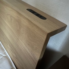 シンプル　モダン　ナチュラル　ダブルベッドとマットレス