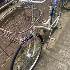 リサイクルショップどりーむ荒田店　No832 エコNo　16696X 自転車　２６インチ　シティサイクル　ギア切り替えOK　オートライト付き♪　美品です♪ リサイクルショップどりーむ荒田店 No832 エコNo 16696X 自転車 26