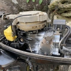 スズキ船外機・２スト、9.９馬力