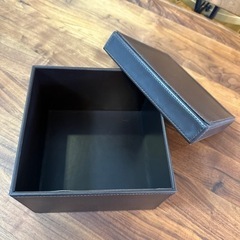 コンランショップ　レザーBOX