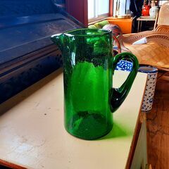 グリーンガラスのピッチャー 水差し レトロ　/TJ-1292 2F