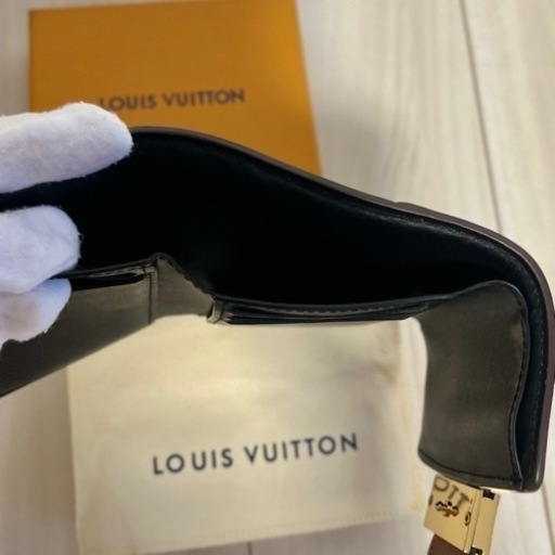 LOUIS VUITTON 三つ折り財布　M68725