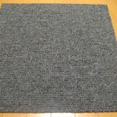 日本製タイルカーペット厚み6.5㎜・1枚２１０円・在庫５０枚（１...