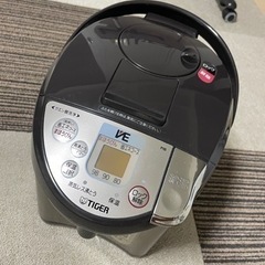 【受付終了】pib-a220 使用半年ほど 電気ポット 保温