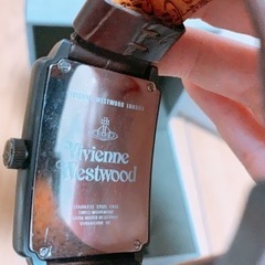 ヴィヴィアン・ウエストウッド　ロンドン タイムマシーン　腕時計 スクエア 