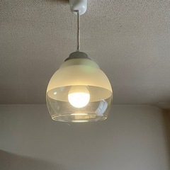 天井照明　ガラス製ペンダントライト　球型
