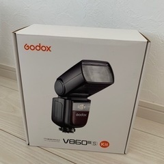 昨日届いた　新品　GODOX V860Ⅲ S kit ストロボ　