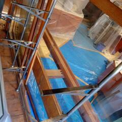 大型木製ディスプレイケース　土台付き　大正期制作骨董品　横幅約２４３cm