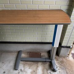 パラマウントベッド ベッドサイドテーブル/KF-193 アイボリー（ガス  