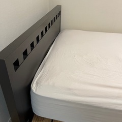 Simmons（シモンズ）ベッドフレームのみ（ダブル）