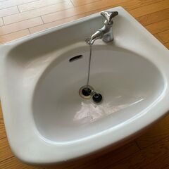 レトロ洗面ボウルINAX 蛇口単水栓付き付き手洗器