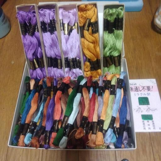 横須賀手芸に刺繍糸１本￥190の品150本全部で！