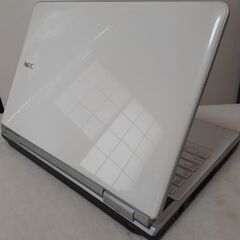 取り置き中です】NEC LaVie 15インチ i7 8GB SSD（240） Office2021 Wi