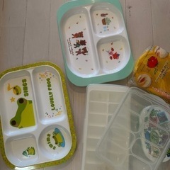 男の子の食器、製氷皿離乳食器など