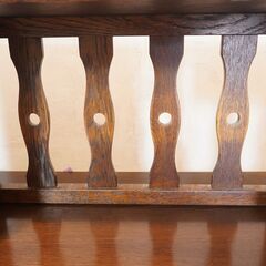 三越ブルージュ(Brugge)で取り扱われていた英国カントリースタイル 卓上収納です。アンティーク調のクラシックなデザインが魅力的。デスク周りの小物収納に便利です！DG344