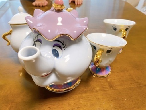 ❣️お値下げ❣️☆Disney☆ポット夫人とチップくんとシュガーポット