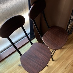 折りたたみ椅子 2個