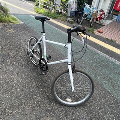 リサイクルショップどりーむ天保山店】○807○ 自転車 白色 20インチ 7段