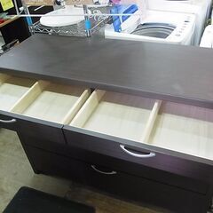 セール中につき、通常特価14,278円より3,000円引きの11,278円!　木製　チェスト　4段　タンス　たんす　衣類収納　引き出し収納