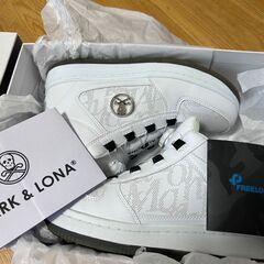 【最終出品】MARK&LONA　定価55,000円で購入　レディースシューズ　木村拓哉CM　試着のみ　25.0cm