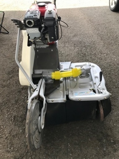 オーレツク　ウイングモアー　自走二面あぜ草刈機