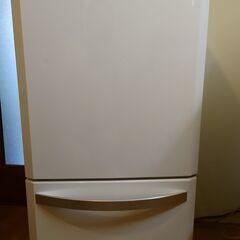 冷蔵庫　ハイアール　2012年製　138リットル