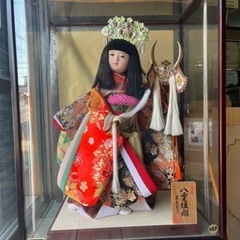 ガラスケース日本人形