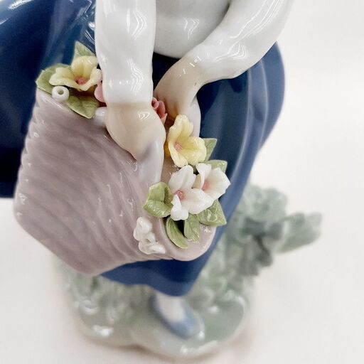 LLADRO きれいな花ばかり 陶器 置き人形 中古品