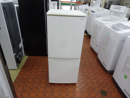 ID 357471　冷蔵室２ドア　137L　シャープ　２０１７年製　SJ-D14D-W