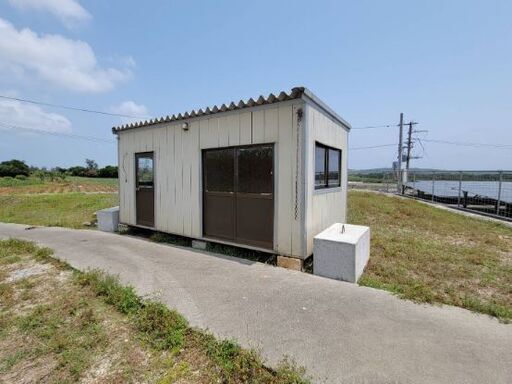 プレハブ売ります。