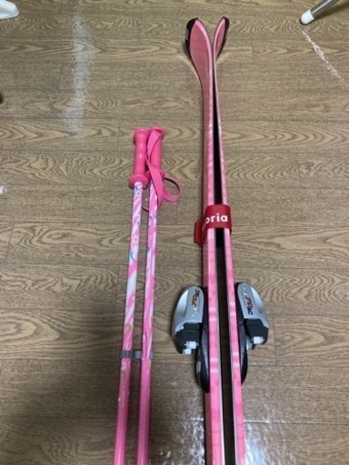 スキー板、ストックのセット販売