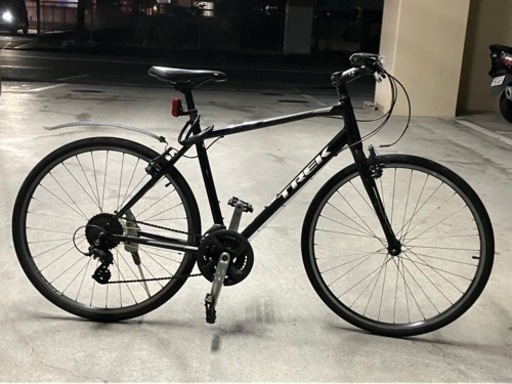 クロスバイク TREK FX-1  27000円 値段交渉大歓迎‼️ライト鍵セット