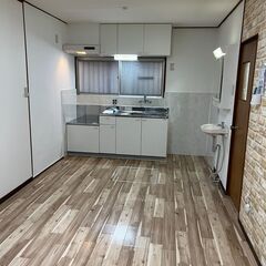 南海本線石津川駅から徒歩３分の戸建てです🏠　堺市西区　ペット複数飼育可DIY可　初期費用0円+初月家賃0円 - 賃貸（マンション/一戸建て）