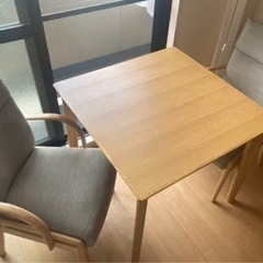 ニトリ　ダイニングテーブル　7万→4万