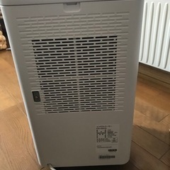 11月末まで。コンパクトクーラー （4年間保証書つき）