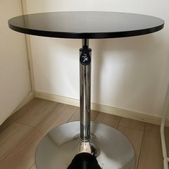昇降式バーテーブル