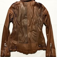 7/30(日)迄に引取り可能な方、表示価格から限定大幅値引きします‼️ 美品 GIORGIO BRATO 定価19万円程 イタリア製 柔らか羊革 ラム レザージャケット ライダース