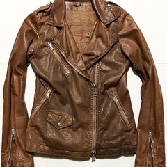 7/30(日)迄に引取り可能な方、表示価格から限定大幅値引きします‼️ 美品 GIORGIO BRATO 定価19万円程 イタリア製 柔らか羊革 ラム レザージャケット ライダース