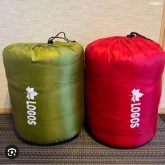 キャンプ　ロゴス　2in1  赤/オリーブ　寝袋2個セット