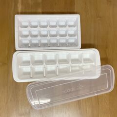 製氷アイストレイ・製氷皿（冷凍庫用）2セット★引き取り送料0円