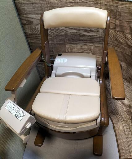 家具調　ポータブルトイレ　安寿　温水洗浄便座　ウォシュレット