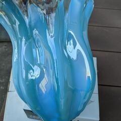 タジマクリスタルの涼しげな花瓶です✨