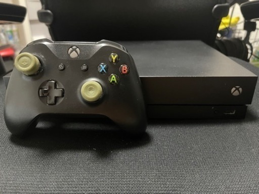 Xbox one X  (ジャンクコントローラー、縦置きスタンド付)