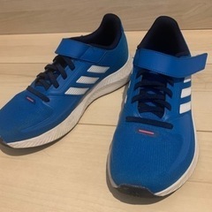 adidas シューズ　23センチ