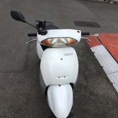 原付バイク　ホンダのタクト