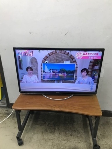 取引場所　南観音　N2307-704 SHARP 32インチ液晶テレビ　2018年製　LC-32W5 リモコンあり　視聴動作確認済み