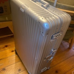 大型スーツケース　海外旅行　アルミ　トラベル　キャリー