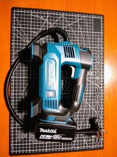 マキタ充電式空気入れ18V（お譲り先が決まりました。ありがとうございました！)