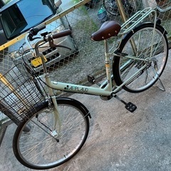 使用10ヶ月未満 自転車 定価3万円位